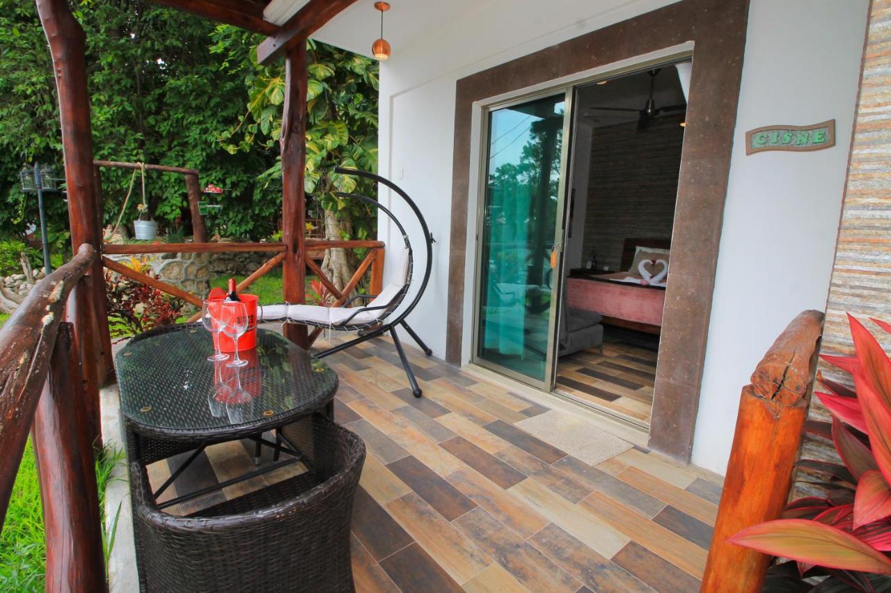 Hotel Pancho Villas Bacalar - Free Bikes And Paddles Esterno foto