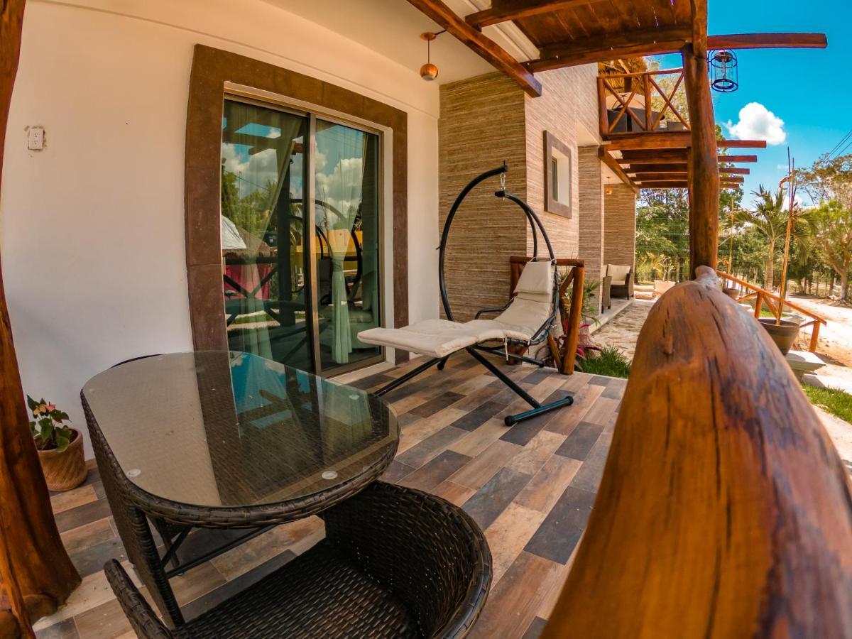 Hotel Pancho Villas Bacalar - Free Bikes And Paddles Esterno foto