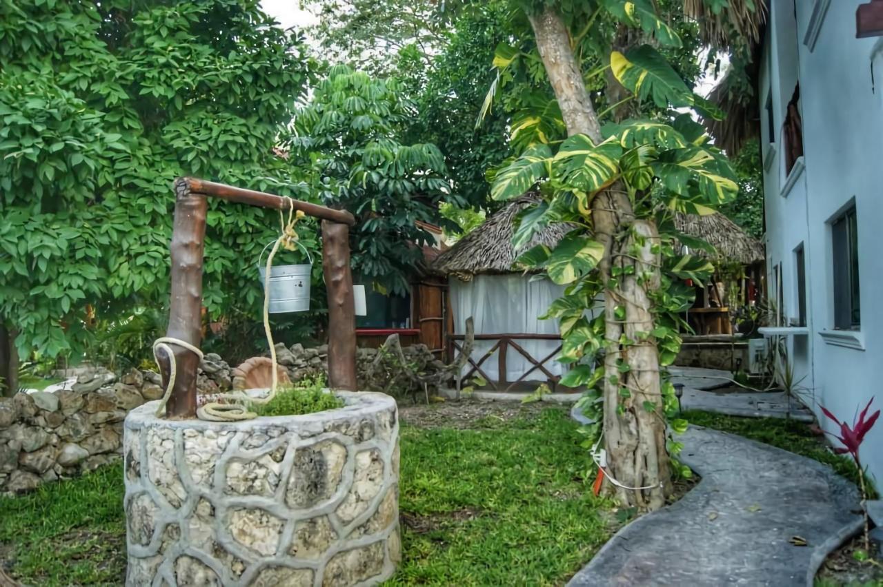 Hotel Pancho Villas Bacalar - Free Bikes And Paddles Esterno foto