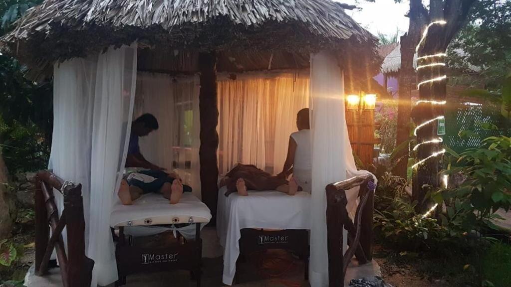 Hotel Pancho Villas Bacalar - Free Bikes And Paddles Esterno foto