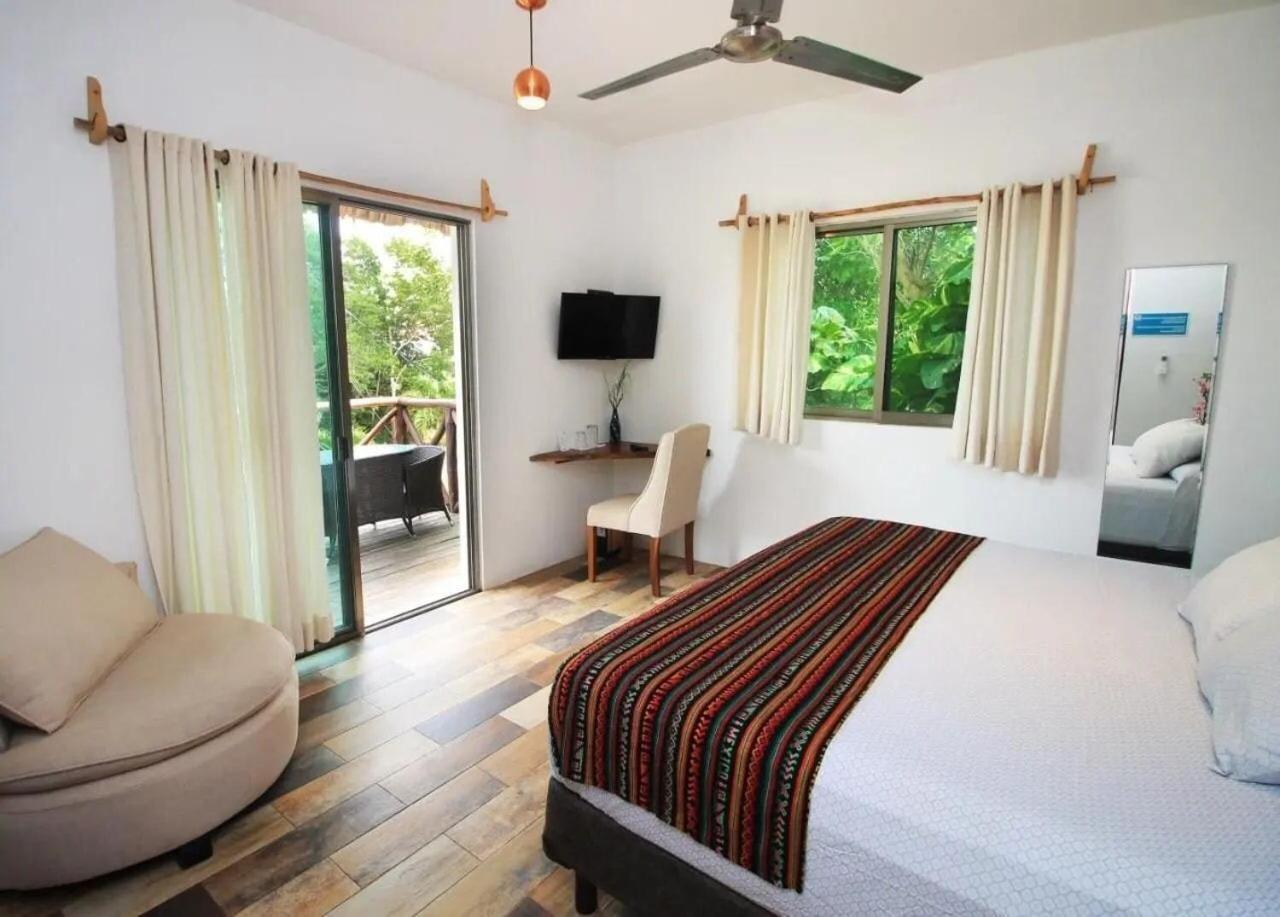 Hotel Pancho Villas Bacalar - Free Bikes And Paddles Esterno foto